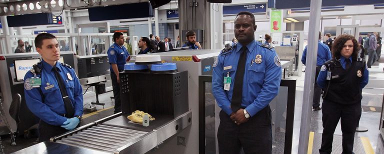 Nuevas medidas de seguridad en los aeropuertos de EEUU