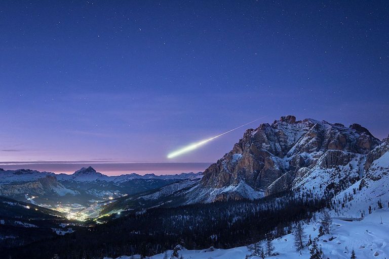 Un meteorito atraviesa los Alpes