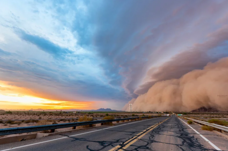 Imágenes de la espectacular tormenta de arena en Arizona